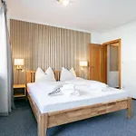 Brixen Alpin Living 5 アパート ブリクセン イン ターレ